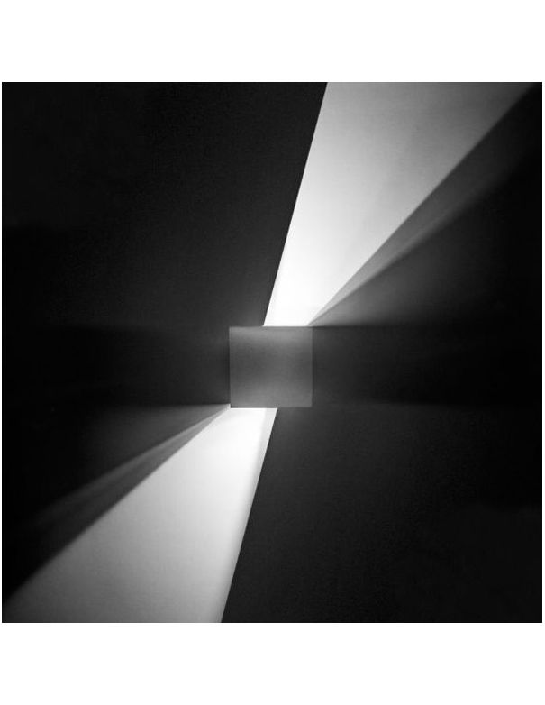 Aplique con Distinta Posición de Luz