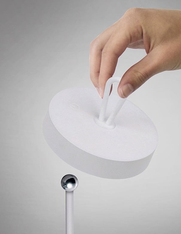 Lámpara de mesa exterior oferta Gong