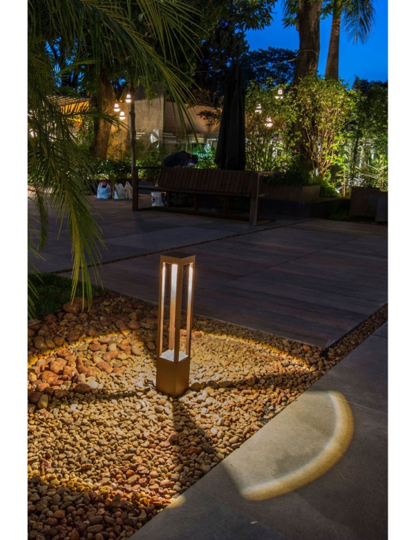 Baliza Exterior 4 Caras Marrón Oxido