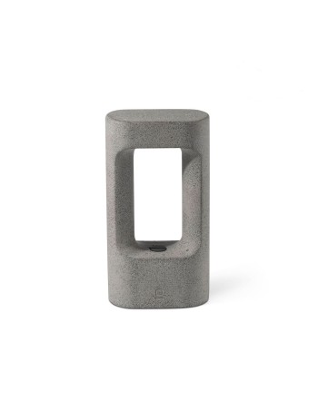 Balizas led de cemento.