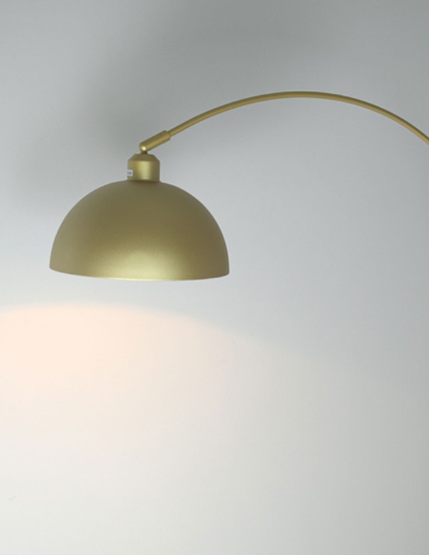 Lámparas de Pie Arco Dorada