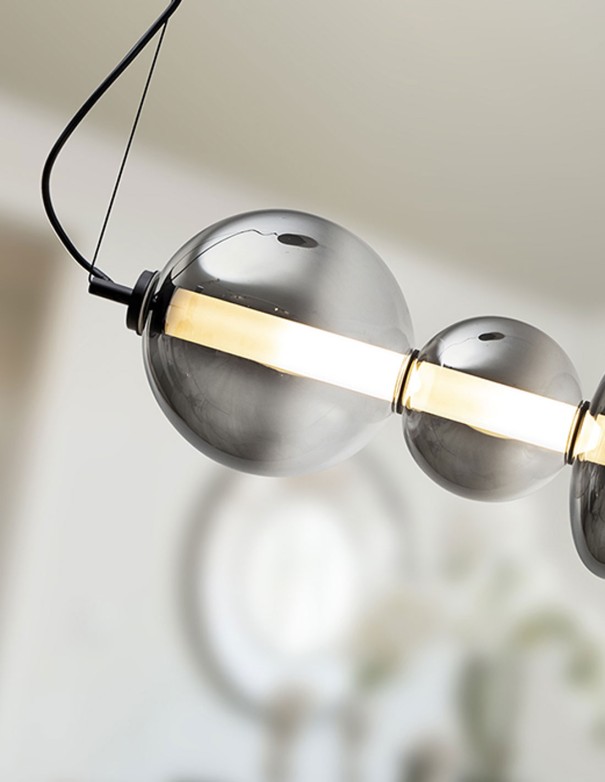 Gladis Luminaria Multi Posición Negra...