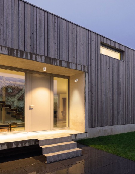 Aplique Foco Saler Basculante Blanco para Exterior