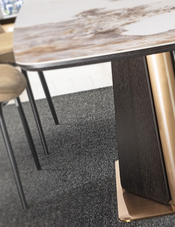 Luca Mesa de Comedor Roble Oscuro